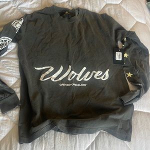 Darc wolf long sleeve NWT